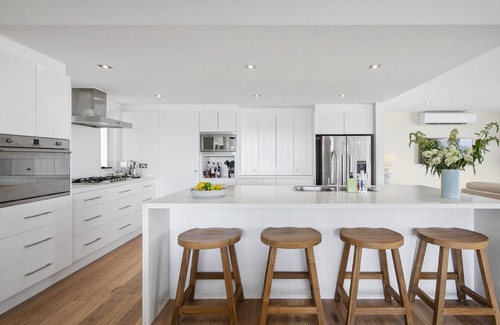 Killcare Heights House | Sweeping ocean views from Killcare to Palm Beach