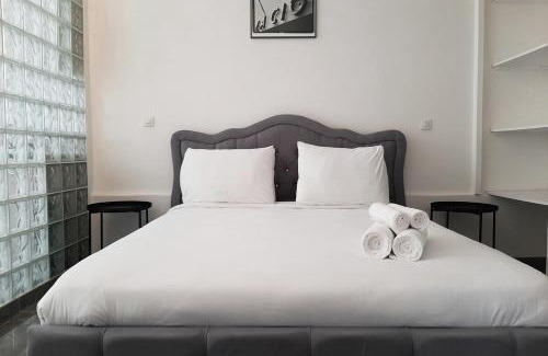 Clignancourt Apartment | Sweet Apartment in Paris Montmartre