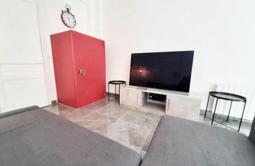 Clignancourt Apartment | Sweet Apartment in Paris Montmartre