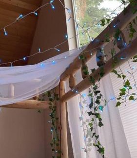 Springville House | Sweet getaway in private Giant Sequoia Grove!