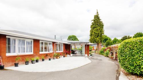 Hamilton East House | Sweet Home between CBD and University