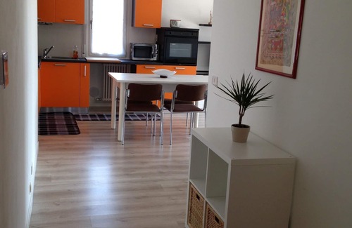 Bardolino Apartment | SWEET IRENE DELUXE top location Center & Beach Sunny Balcony WiFi Aircond Garage