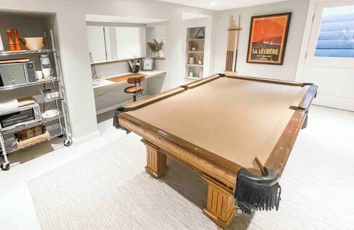 Westport Apartment | Sweet Studio w/Lounge & Pool Table
