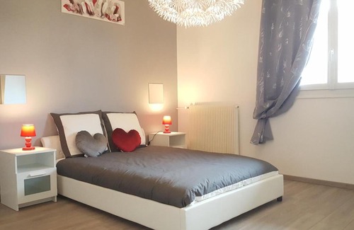 Maladiere Apartment | SWEETHOME DIJON - Drapeau