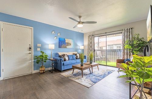 Paradise Valley Village Apartment | Swim & Trail Escape -King Bed-Self Check In C257
