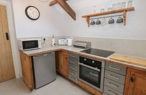 Allendale House | SWINHOPE VIEW, pet friendly, character holiday cottage in Hexham