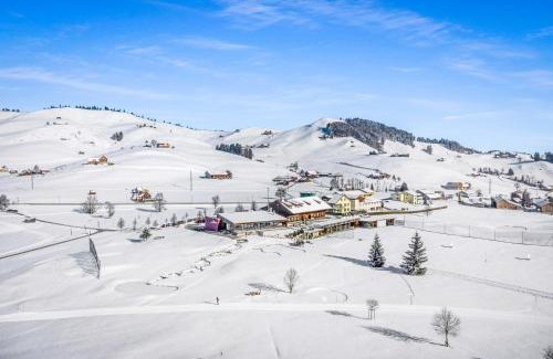 Haslen Hotel | Swiss Mountain Golf-Restaurant Gonten