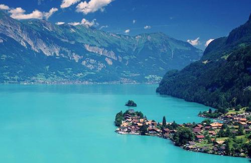 Iseltwald Apartment | Switzerland Iseltwald Apartment