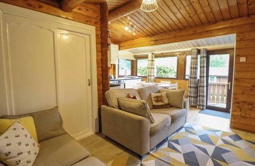 Bronaber Cottage | SWN YR AFON - NO 333, pet friendly, with a garden in Trawsfynydd