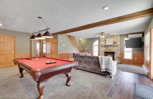 Albrightsville House | Sycamore Cove by AvantStay Hot Tub Game Rooms