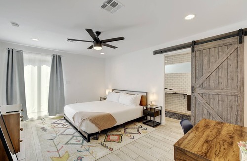 West Congress House | Sydney - South Austin Charmer!