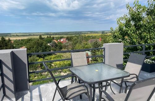 Balatonfokajar Apartment | Szépkilátás Apartman Balatonfőkajár