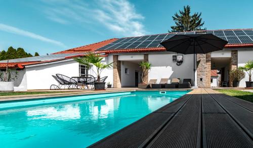 Kisharsany Bed & Breakfast | Szent György Kúria