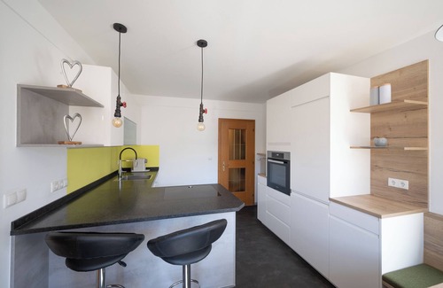 Rasa Apartment | Töllhof Studio mit Bauernstube