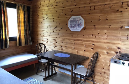 Hamaroy Cabin | Tømmerneset Camping