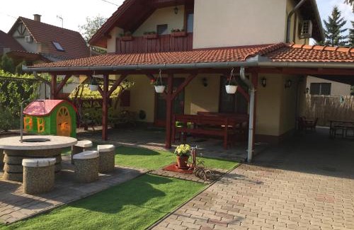 Tiszakecske House | Tünde Vendégház