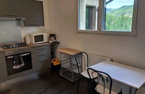 Baume-les-Dames Apartment | T1 Arrivé et Ménage Autonome