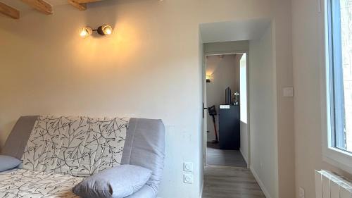 Belleville Apartment | T2 proche autoroute et gare