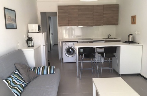Port-la-Nouvelle House | T2 with courtyard, 100m from the beach. Quiet area and close to shops (classified 3 *)
