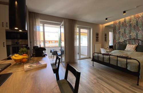 Gyor Apartment | t27 Apartments free parking ingyenes zárt parkoló