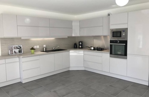 Annecy Apartment | T3 Golden Triangle : Annecy Green *