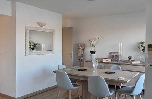 Istres Apartment | T3 with nice view. Calm. Ideal for lovers