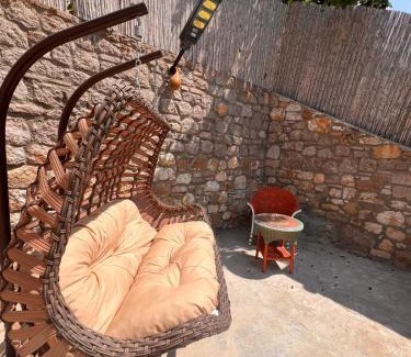 Ayvalik City Center House | Taş Bahçe