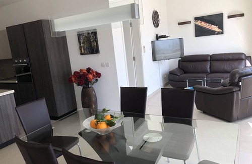 Marsaskala Apartment | Ta Monita Marsascala Luxurious 2 Bed/2 bath Sea view apartm with Pool access*