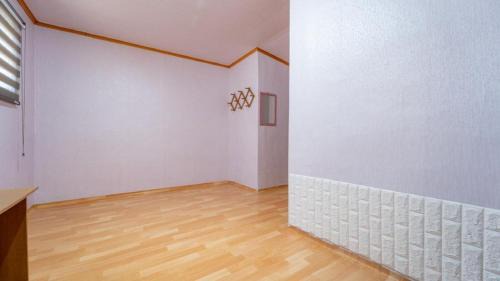 Kujanggul House | taean mammose pension