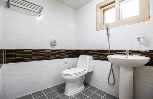 Pan-mal House | Taean Mongsanpo Tropea Pension