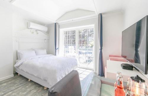 Sanha-ri House | Taean Red Balloon Pension