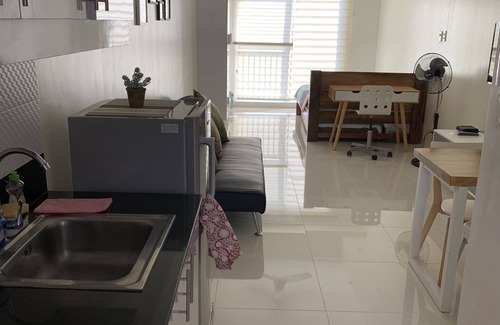 Tagaytay Condo | Tagaytay Wind Residences Unit Overlooking Taal