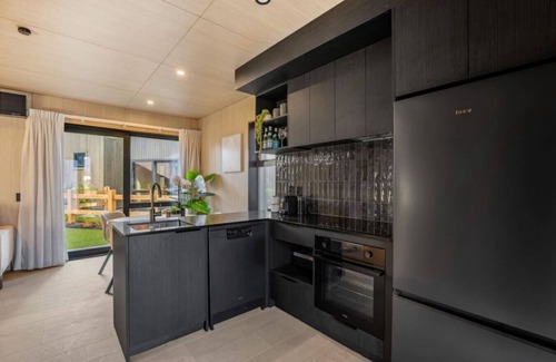 Frankton House | Tahuna Villa Queenstown