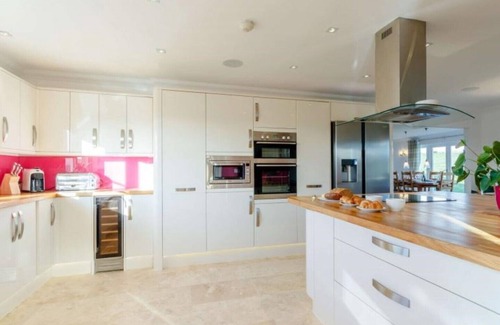 Kirriemuir Cottage | Taigh Gleusta
