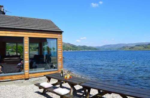 Tighnabruaich House | Taigh na Mara