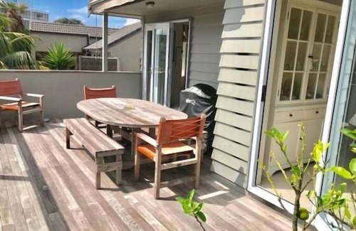 Takapuna House | Takapuna Living near Takapuna Beach