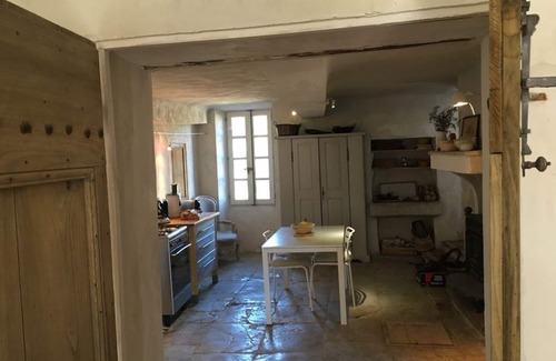 Saint-Saturnin-les-Apt House | Take advantage of an idyllic setting to relax and recharge your batteries!