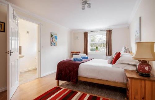 Westbourne Apartment | Take Your Time - Woodland Walk Moments from Alum Chine Beach