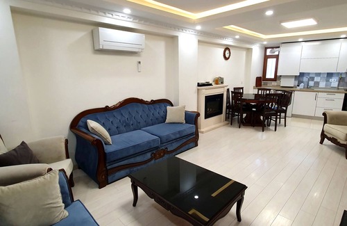 Cihangir Apartment | Taksim Cihangir Apt. Family & Friends 2BR: Sleeps 8, Central Location, Open Plan