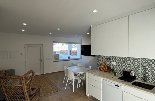 Almograve House | Talafa Beach House no Centro de Almograve, Alentejo