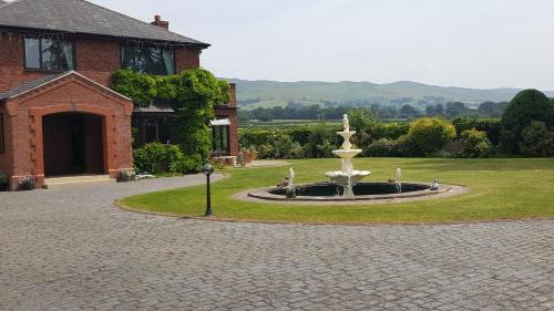 Llandyrnog House | Tall Trees