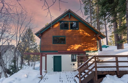 Incline Village Cottage | Tallac by Avantstay Secluded & Woodsy Tahoe Cabin in Incline Village