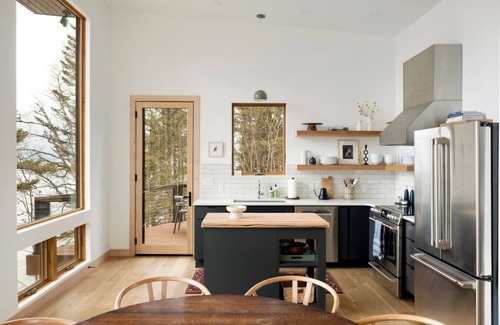 Lutsen Apartment | Tallens Stuga Luxury Cabin of the Pines