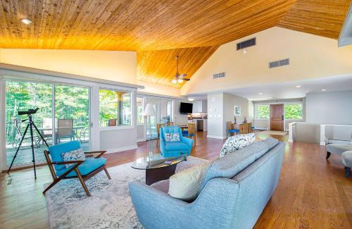 Harbor Springs House | Tally-Sun on the Bluff