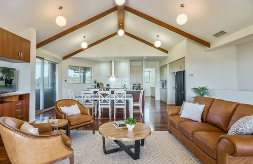 Tamborine House | Tamborine Dreaming - Farm Stay | Pool | Views