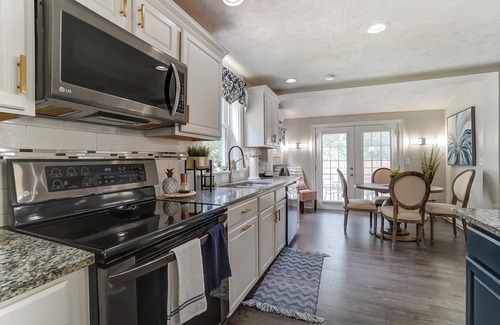 Xenia Cottage | Tandem Trails Retreat in Xenia