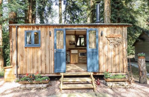 Kingswood House | Tanglewood Shepherds Hut