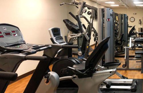 Mahwah Hotel | Tapa Hotel, Inn & Suites