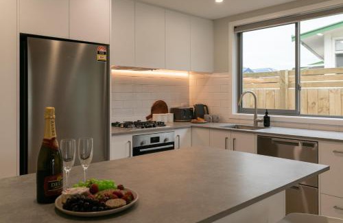Taradale House | Taradale Gem