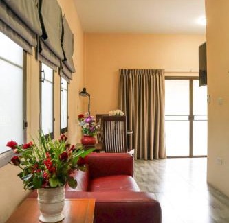 Nong Prue House | Taratai Villa Guest House